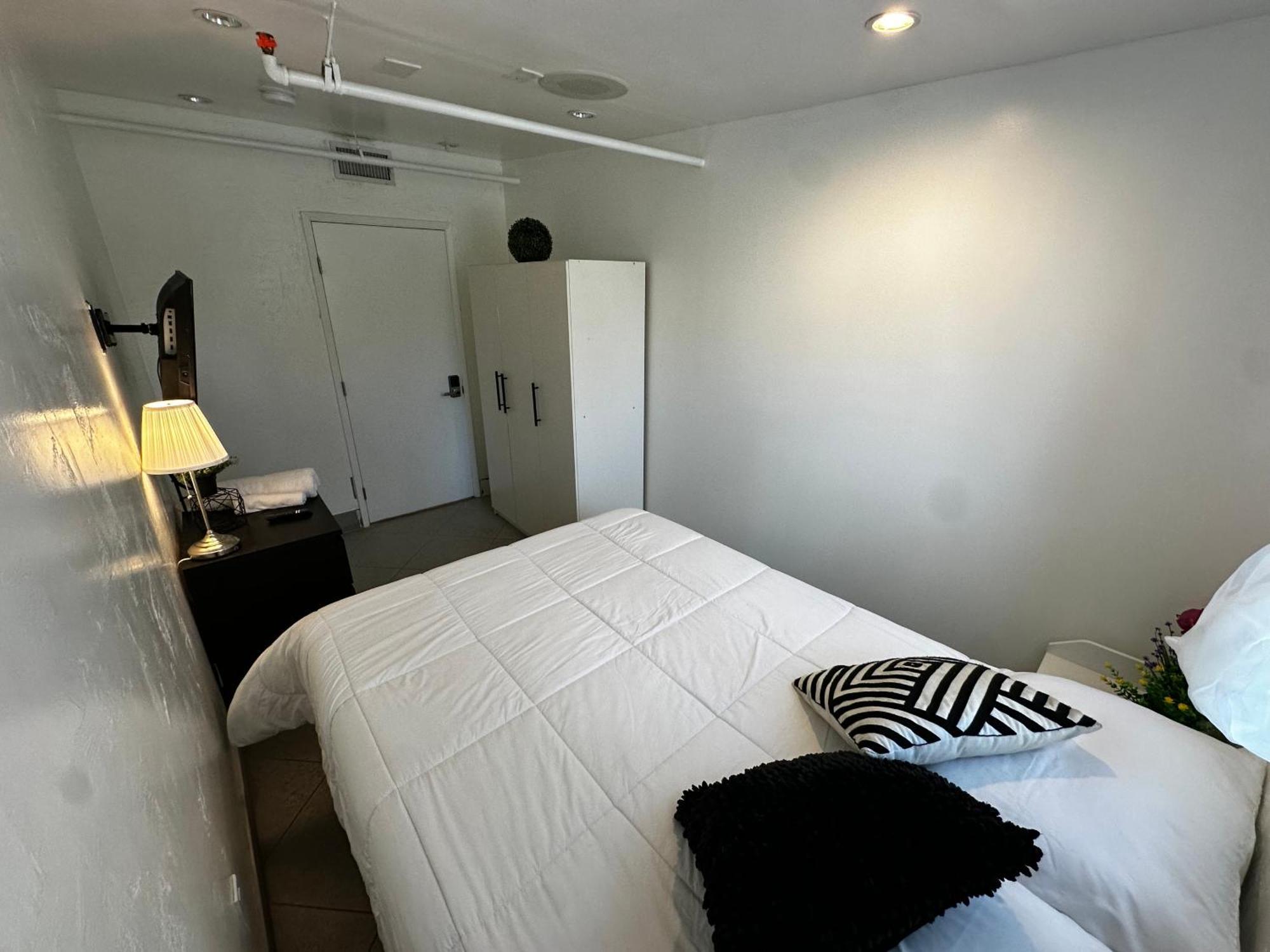 Culver City Hostel Los Angeles Exterior photo